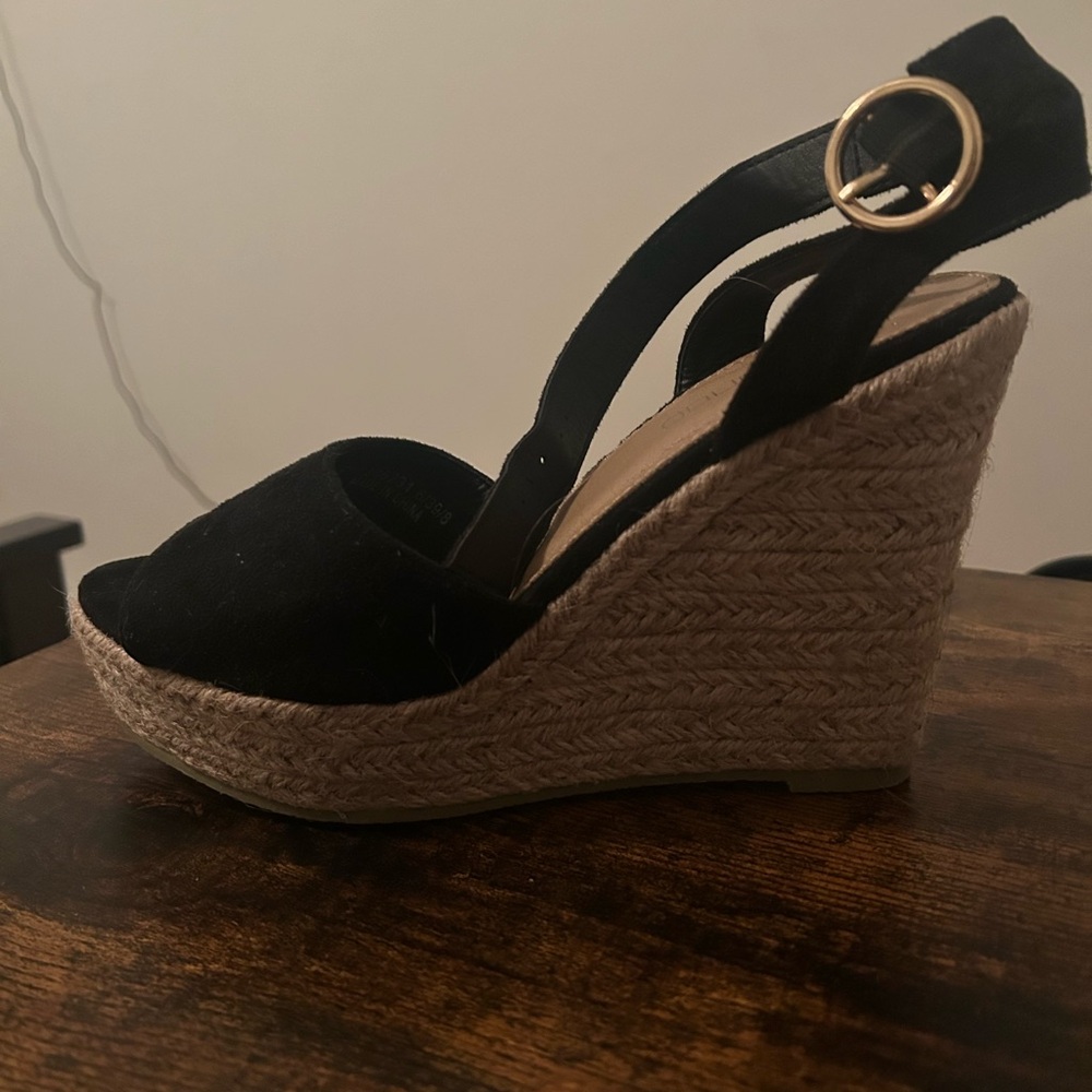 Boohoo Black Wedge Sandals with Tan Sole